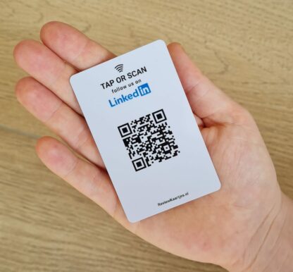 Linkedin Follow us - volg ons in hand met NFC en QR code